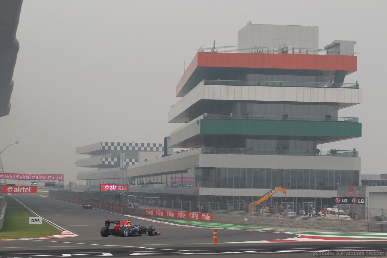 GP INDIA, 25.10.2013- Prove Libere 2: Sebastian Vettel (GER) Red Bull Racing RB9 