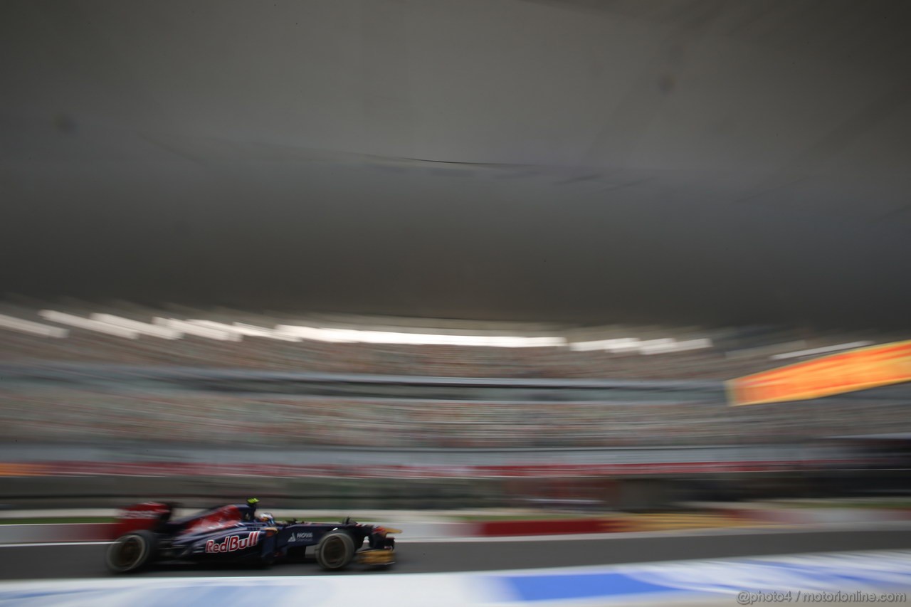 GP INDIA, 25.10.2013- Prove Libere 2: Daniel Ricciardo (AUS) Scuderia Toro Rosso STR8 