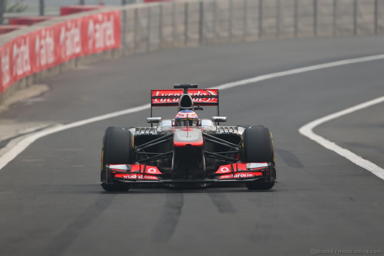GP INDIA, 25.10.2013- Prove Libere 2: Jenson Button (GBR) McLaren Mercedes MP4-28 