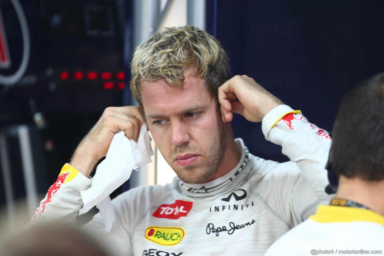 GP INDIA, 25.10.2013- Prove Libere 2: Sebastian Vettel (GER) Red Bull Racing RB9 