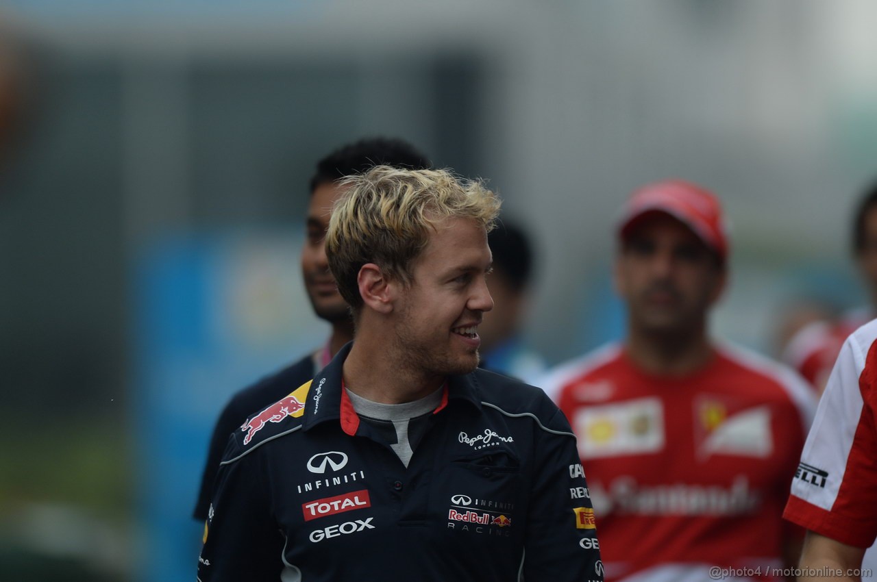 GP INDIA, 25.10.2013- Sebastian Vettel (GER) Red Bull Racing RB9 