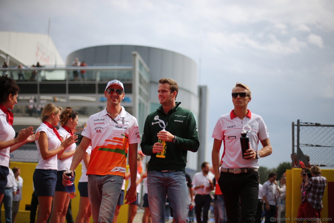 GP ITALIA, 08.09.2013- Adrian Sutil (GER), Sahara Force India F1 Team VJM06, Max Chilton (GBR), Marussia F1 Team MR02 e Giedo Van der Garde (NED), Caterham F1 Team CT03