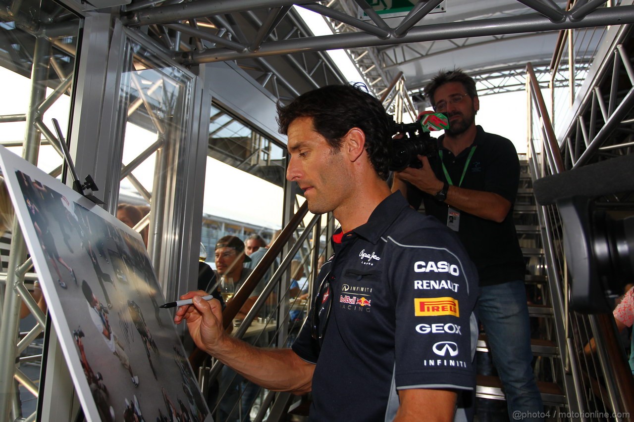 GP ITALIA, 05.09.2013- Mark Webber (AUS) Red Bull Racing RB9 last european race celabration