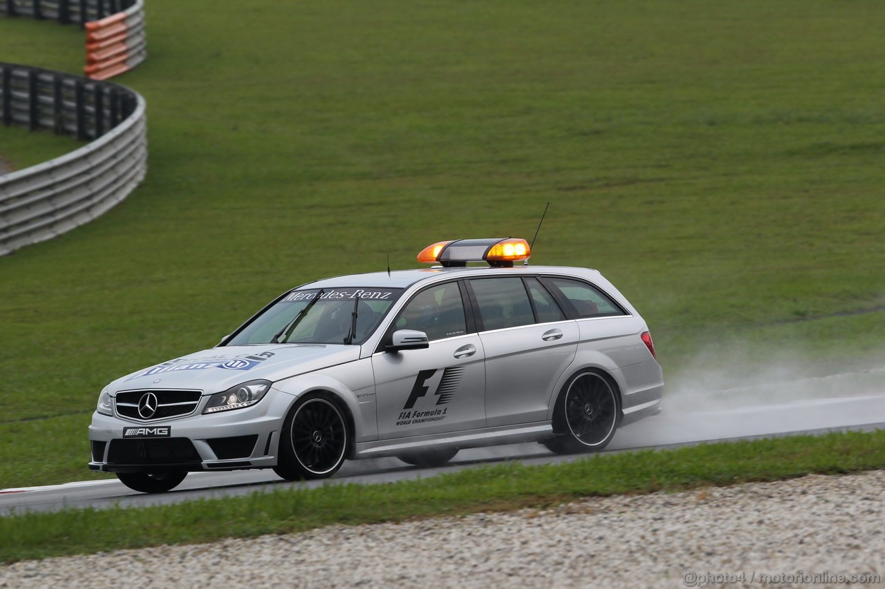 GP MALESIA, 24.03.2013- Gara, Medical e Safety Car