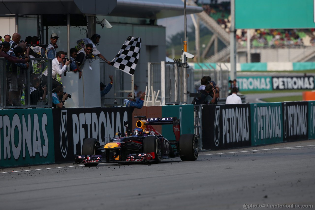 GP MALESIA, 24.03.2013- Gara, Sebastian Vettel (GER) Red Bull Racing RB9