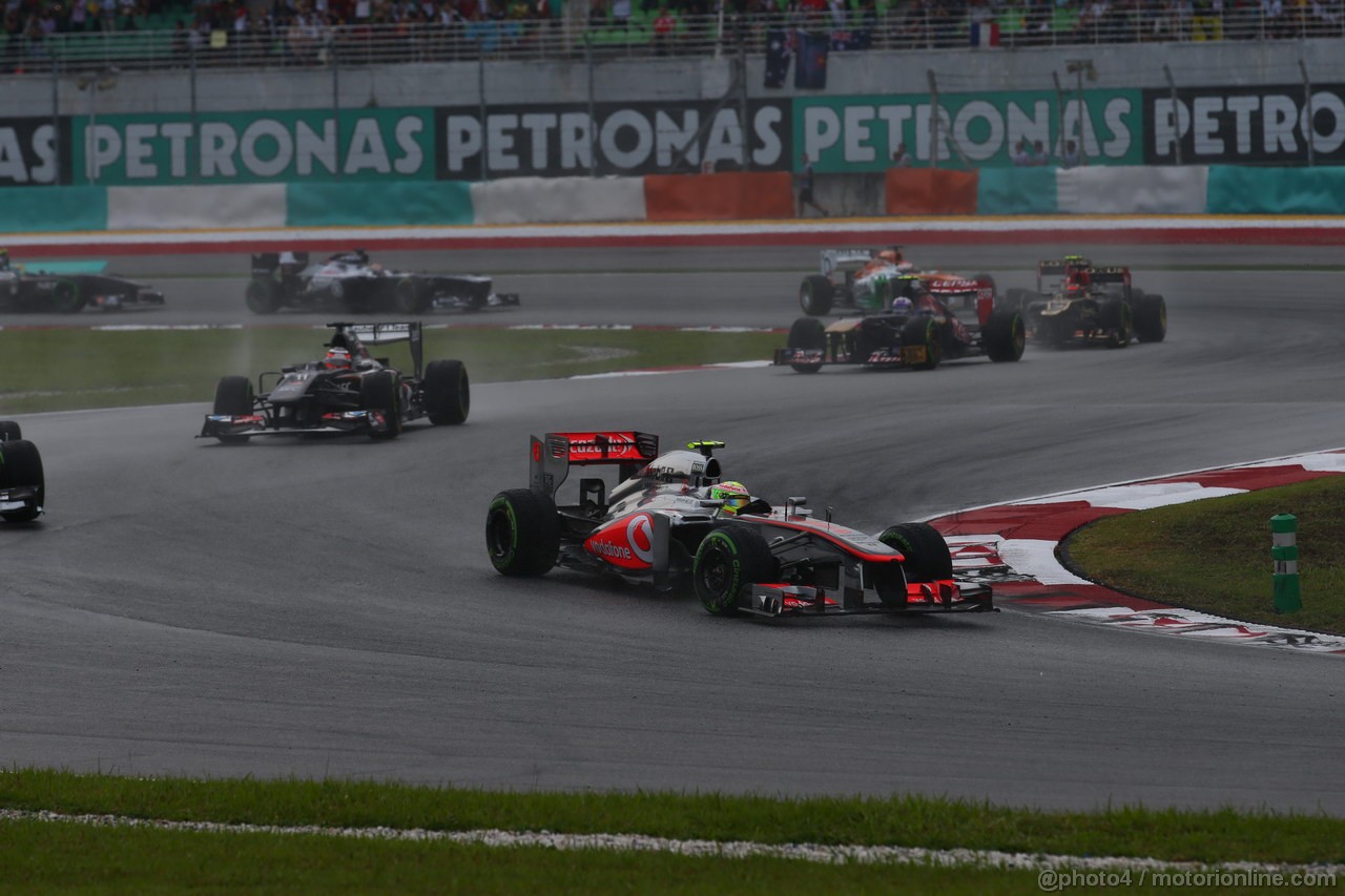 GP MALESIA, 24.03.2013- Gara, Sergio Perez (MEX) McLaren MP4-28 