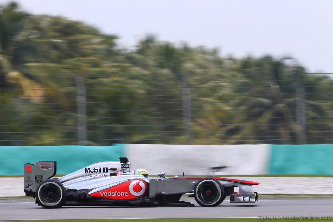 GP MALESIA, 23.03.2013 - Free practice 3, Sergio Perez (MEX) McLaren MP4-28