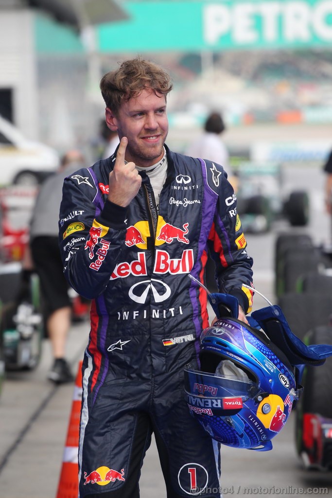 GP MALESIA, 23.03.2013 - Qualifiche, Sebastian Vettel (GER) Red Bull Racing RB9 is celebrating the Pole Position