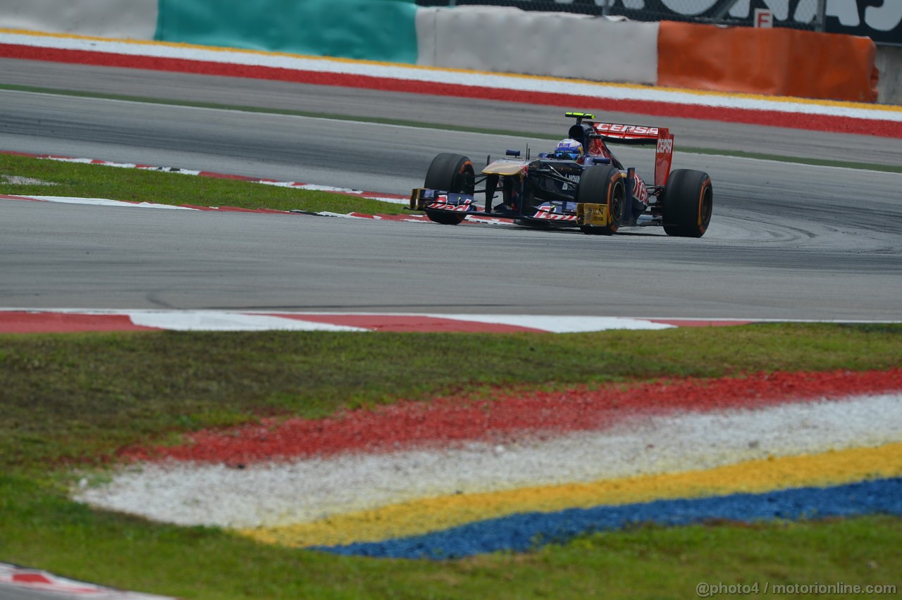 GP MALESIA, 23.03.2013, Free practice 3, Daniel Ricciardo (AUS) Scuderia Toro Rosso STR8 