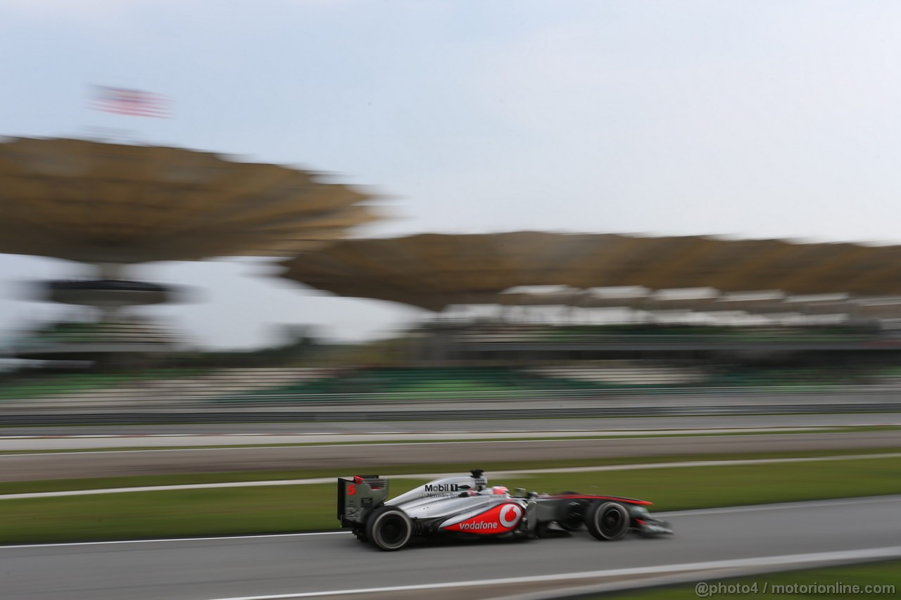 GP MALESIA, 23.03.2013- Qualifiche, Jenson Button (GBR) McLaren Mercedes MP4-28 