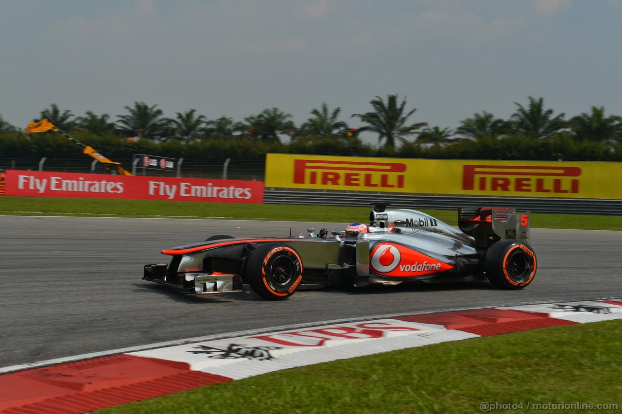 GP MALESIA, 23.03.2013- Qualifiche, Jenson Button (GBR) McLaren Mercedes MP4-28 