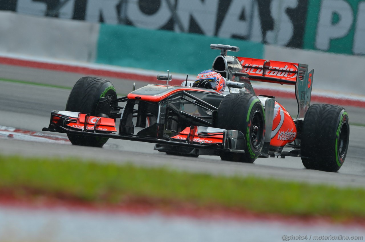 GP MALESIA, 23.03.2013- Qualifiche, Jenson Button (GBR) McLaren Mercedes MP4-28 