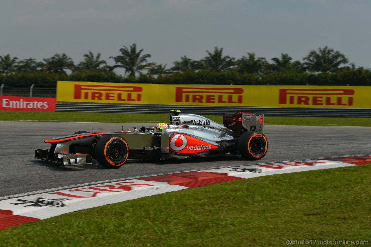 GP MALESIA, 23.03.2013- Qualifiche, Sergio Perez (MEX) McLaren MP4-28 