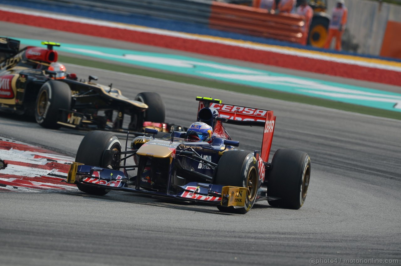 GP MALESIA, 23.03.2013- Qualifiche, Daniel Ricciardo (AUS) Scuderia Toro Rosso STR8 