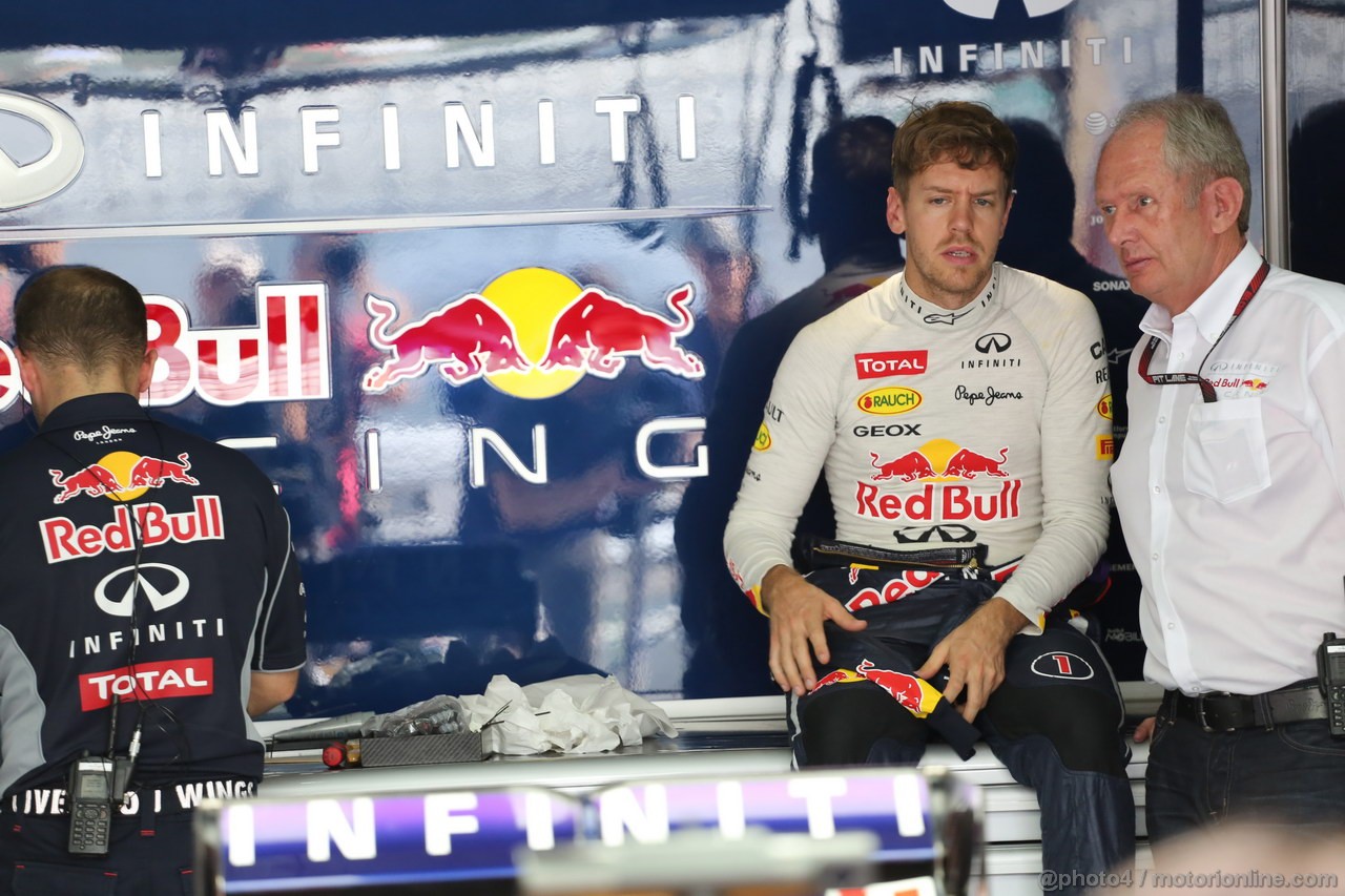 GP MALESIA, 22.03.2013- Prove Libere 1, Sebastian Vettel (GER) Red Bull Racing RB9 e Helmut Marko (AUT), Red Bull Racing, Red Bull Advisor