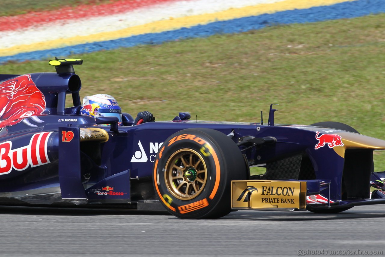 GP MALESIA, 22.03.2013- Prove Libere 1, Daniel Ricciardo (AUS) Scuderia Toro Rosso STR8