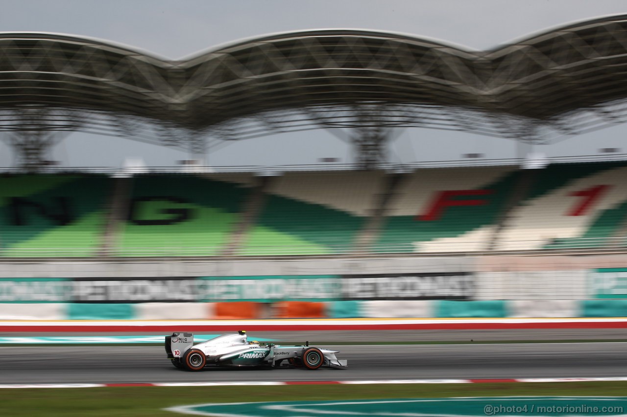 GP MALESIA, 22.03.2013- Prove Libere 1, Nico Rosberg (GER) Mercedes AMG F1 W04