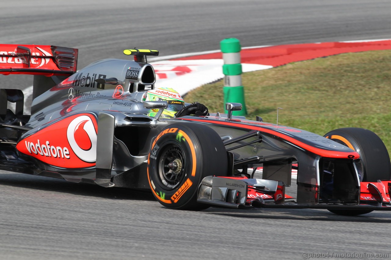 GP MALESIA, 22.03.2013- Prove Libere 1, Sergio Perez (MEX) McLaren MP4-28