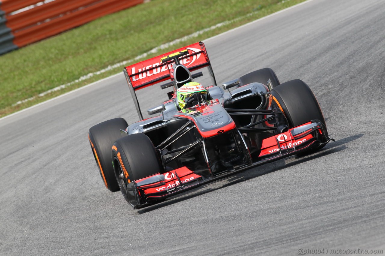 GP MALESIA, 22.03.2013- Prove Libere 1, Sergio Perez (MEX) McLaren MP4-28