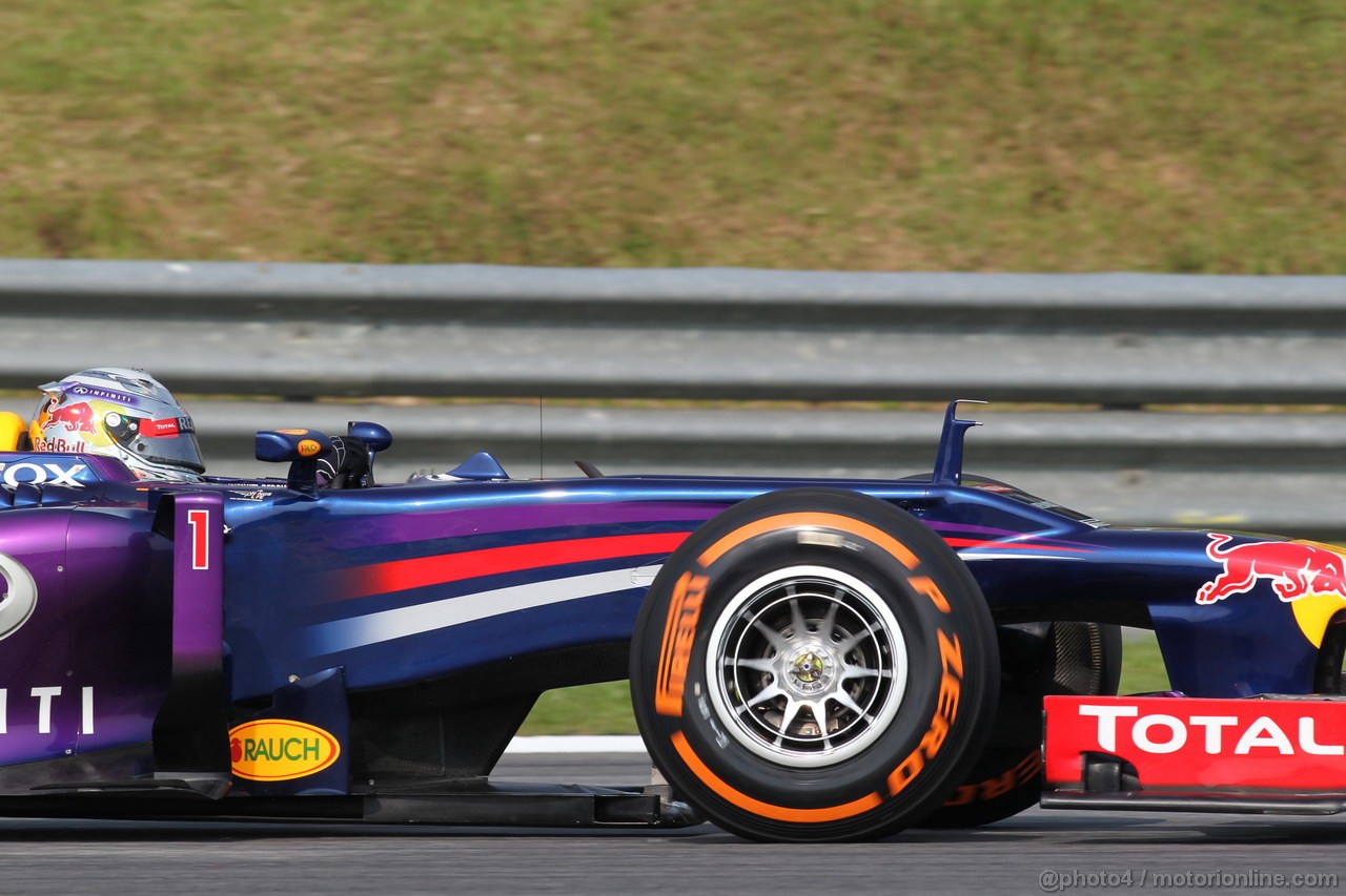 GP MALESIA, 22.03.2013- Prove Libere 1, Sebastian Vettel (GER) Red Bull Racing RB9