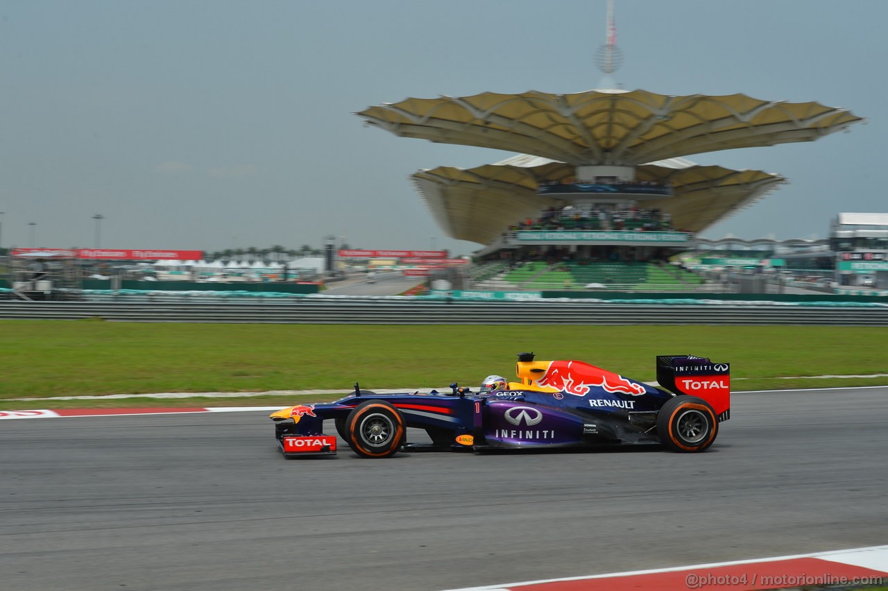 GP MALESIA, 22.03.2013- Prove Libere 1, Sebastian Vettel (GER) Red Bull Racing RB9