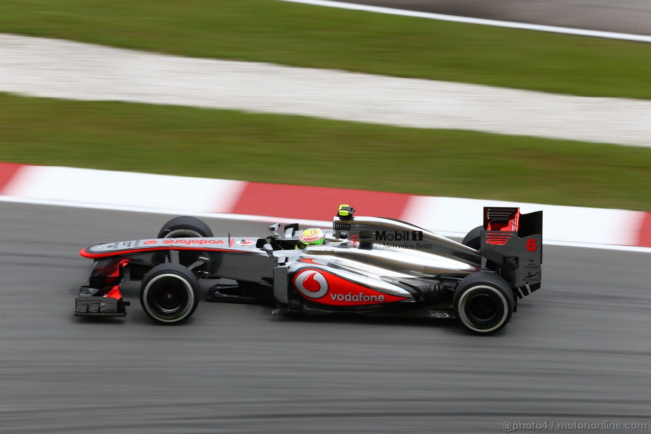 GP MALESIA, 22.03.2013 - Prove Libere 2, Sergio Perez (MEX) McLaren MP4-28