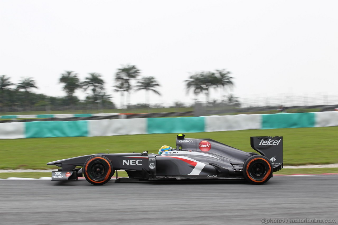 GP MALESIA, 22.03.2013 - Prove Libere 2, Esteban Gutierrez (MEX), Sauber F1 Team C32