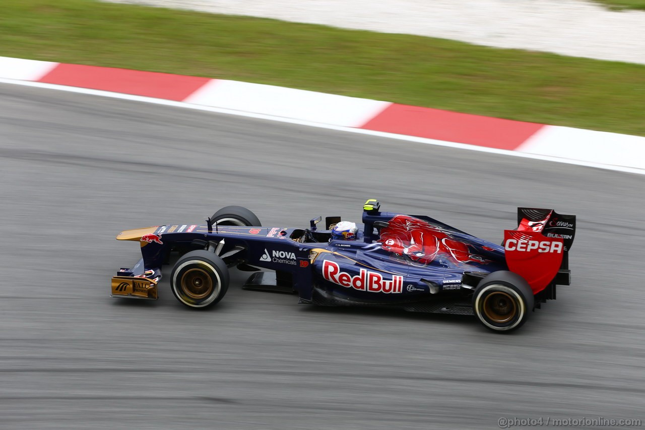 GP MALESIA, 22.03.2013 - Prove Libere 2, Daniel Ricciardo (AUS) Scuderia Toro Rosso STR8