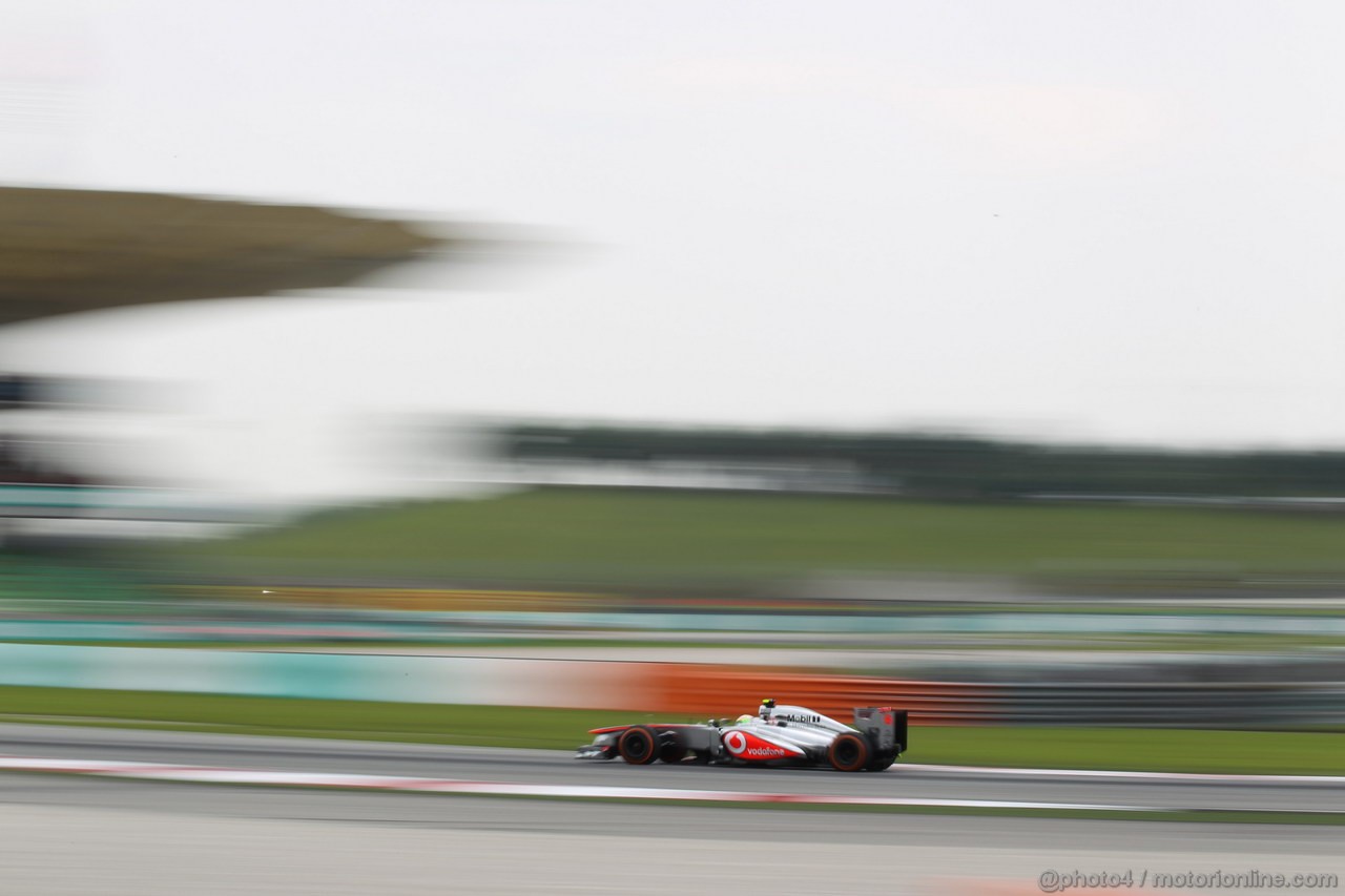 GP MALESIA, 22.03.2013 - Prove Libere 2, Sergio Perez (MEX) McLaren MP4-28