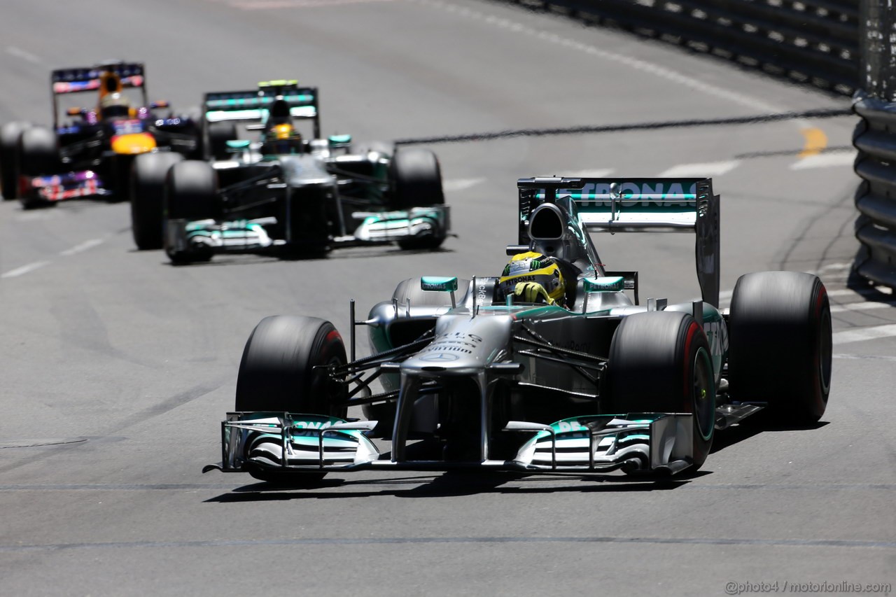 GP MONACO, 26.05.2013- Gara, Nico Rosberg (GER) Mercedes AMG F1 W04 davanti a Lewis Hamilton (GBR) Mercedes AMG F1 W04 