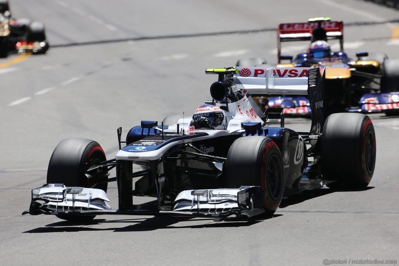 GP MONACO, 26.05.2013- Gara, Valtteri Bottas (FIN), Williams F1 Team FW35 davanti a Daniel Ricciardo (AUS) Scuderia Toro Rosso STR8 