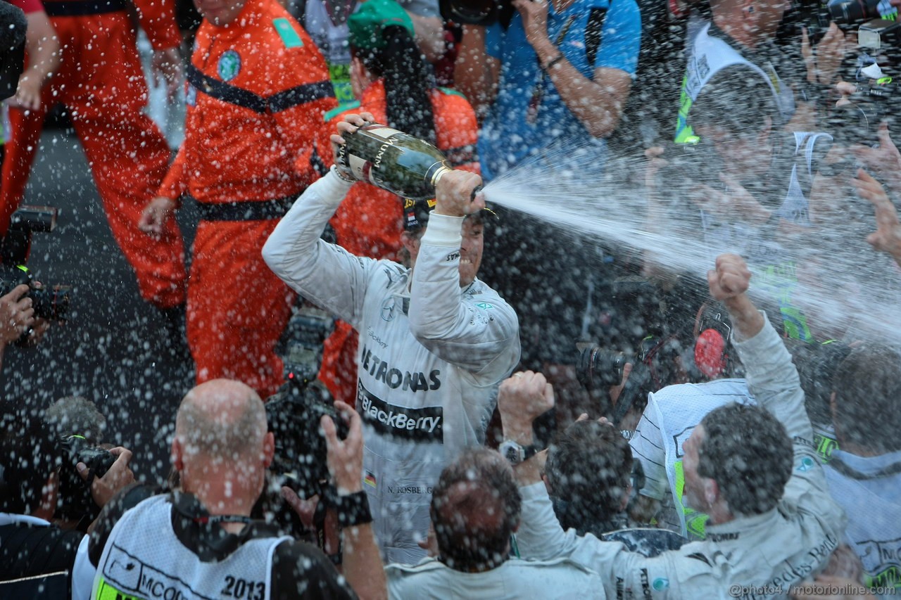 GP MONACO, 26.05.2013- Gara, Nico Rosberg (GER) Mercedes AMG F1 W04 vincitore