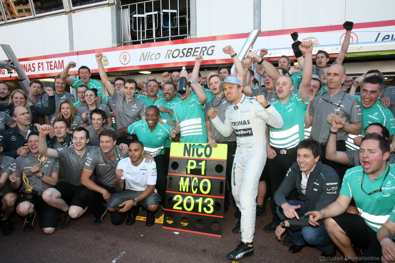 GP MONACO, 26.05.2013- Gara, Festeggiamenti, Nico Rosberg (GER) Mercedes AMG F1 W04 vincitore