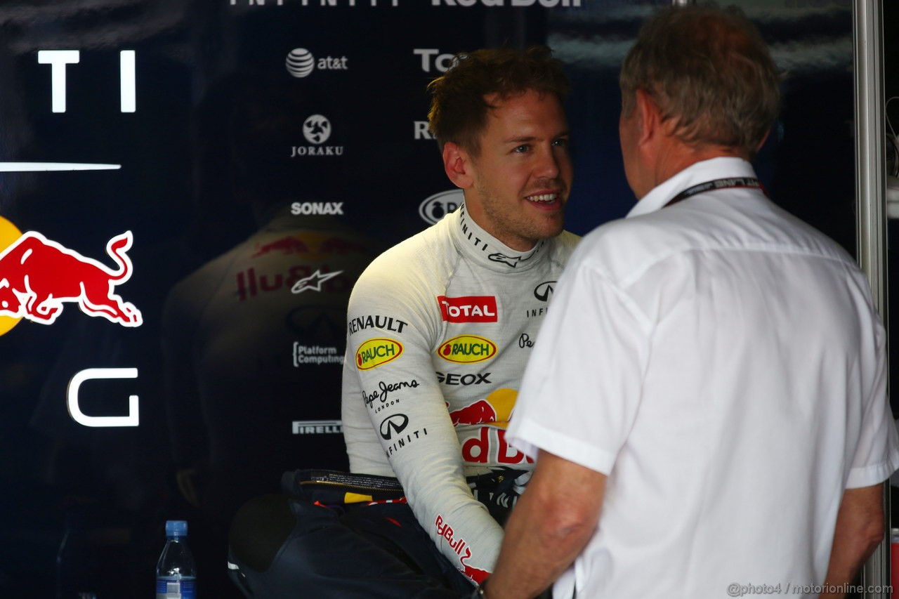 GP MONACO, 23.05.2013- Prove Libere 1, Sebastian Vettel (GER) Red Bull Racing RB9 e Helmut Marko (AUT), Red Bull Racing, Red Bull Advisor