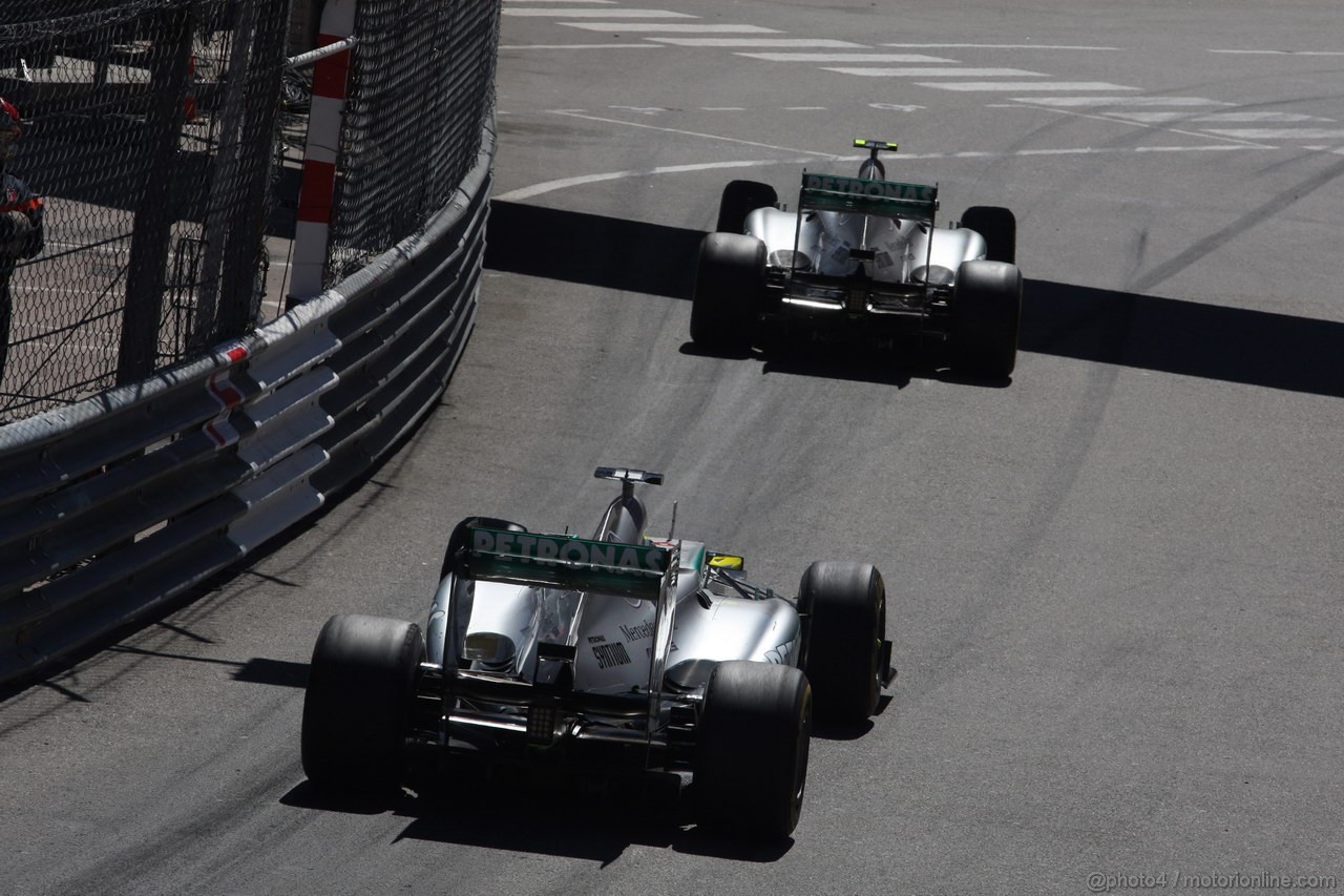 GP MONACO, 23.05.2013- Prove Libere 1, Nico Rosberg (GER) Mercedes AMG F1 W04 e Lewis Hamilton (GBR) Mercedes AMG F1 W04 