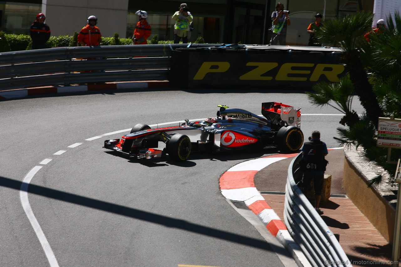 GP MONACO, 23.05.2013- Prove Libere 1, Sergio Perez (MEX) McLaren MP4-28 