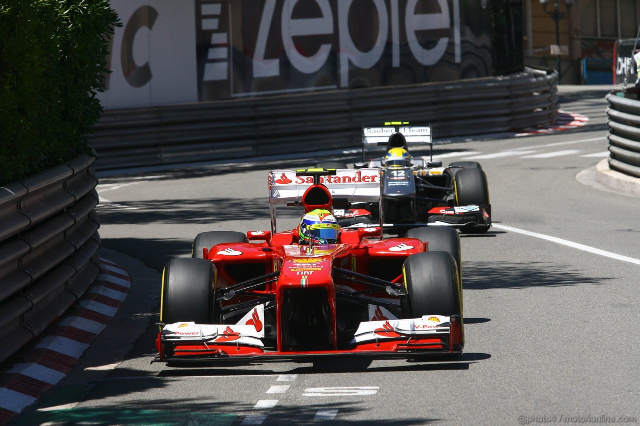 GP MONACO, 23.05.2013- Prove Libere 2, Felipe Massa (BRA) Ferrari F138 e Esteban Gutierrez (MEX), Sauber F1 Team C32 