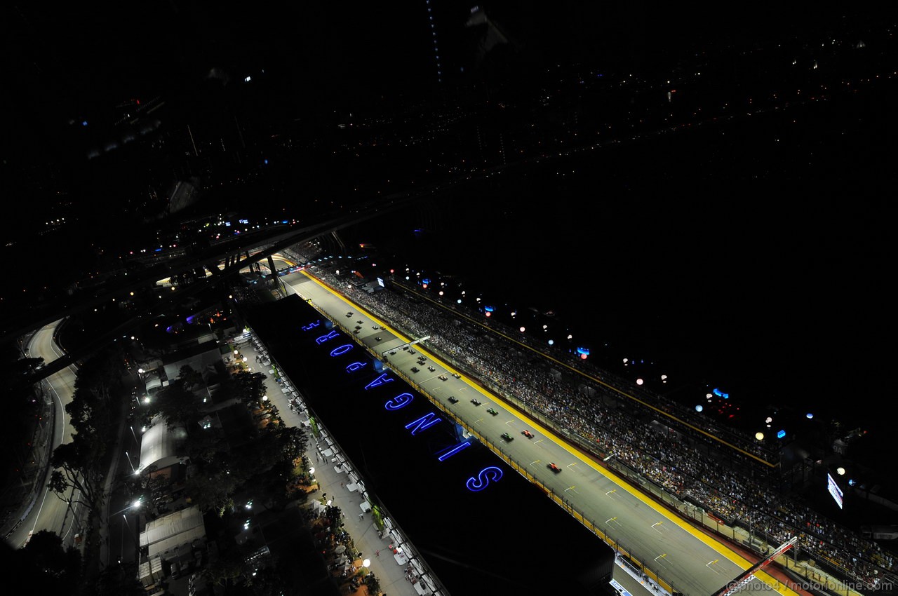 GP SINGAPORE, 22.09.2013- Gara: Start of the race