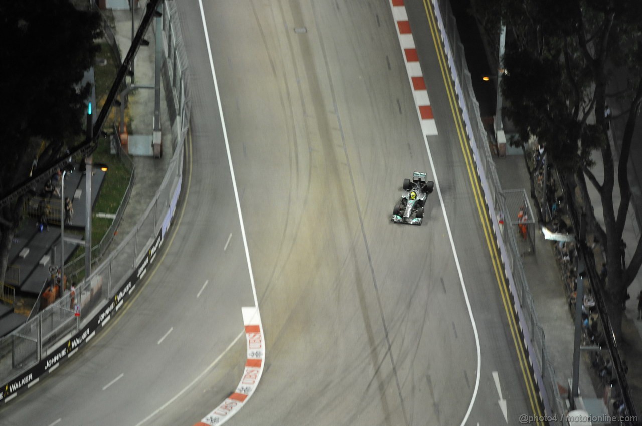 GP SINGAPORE, 22.09.2013- Gara: Nico Rosberg (GER) Mercedes AMG F1 W04 