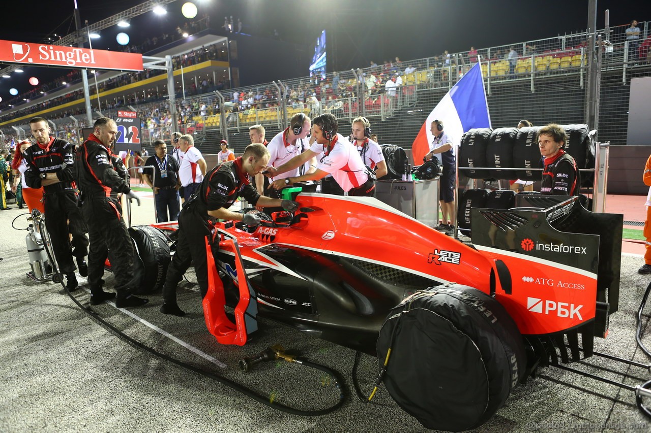 GP SINGAPORE, 22.09.2013- Gara: Jules Bianchi (FRA) Marussia F1 Team MR02 