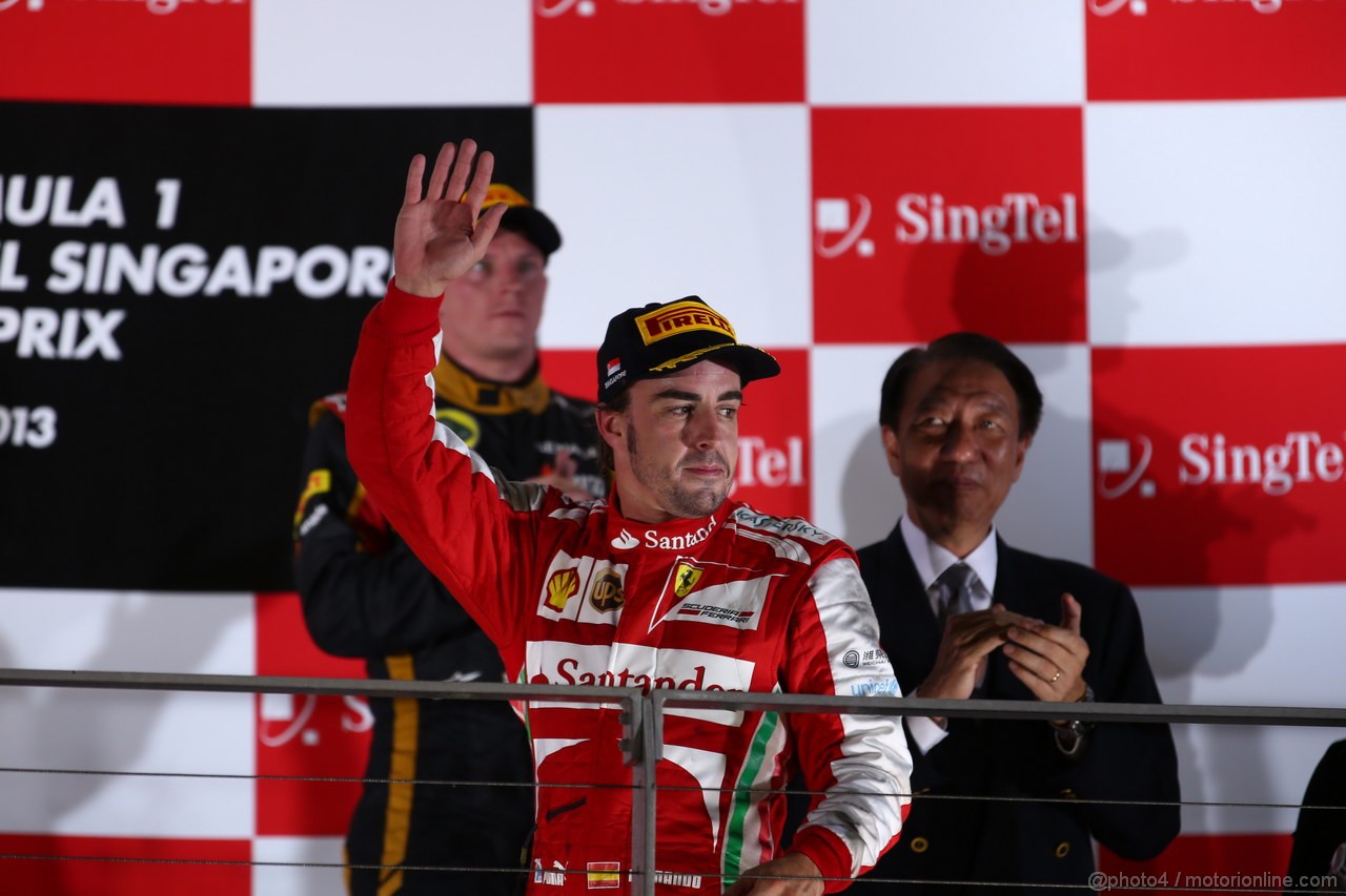 GP SINGAPORE, 22.09.2013- Podium: Fernando Alonso (ESP) Ferrari F138 (secondo)