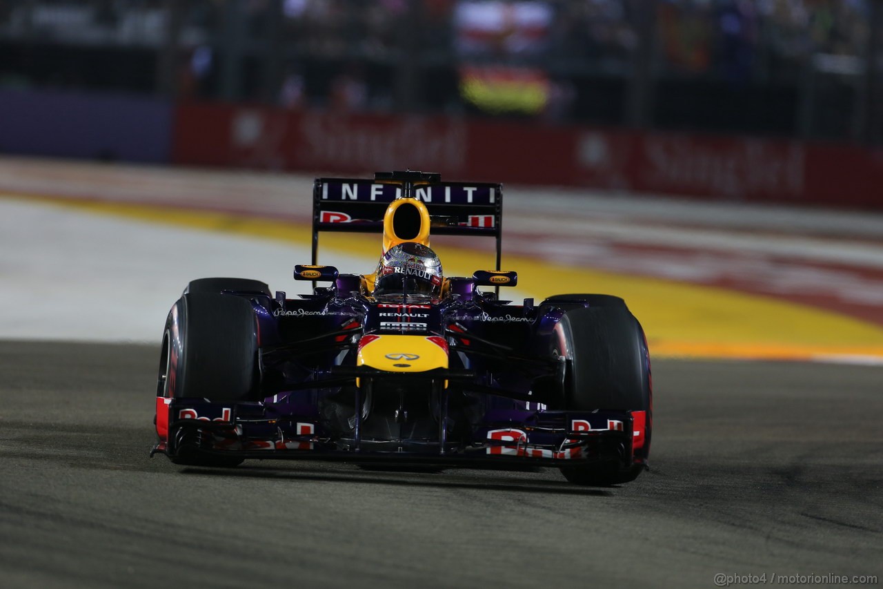 GP SINGAPORE, 22.09.2013- Gara, Sebastian Vettel (GER) Red Bull Racing RB9