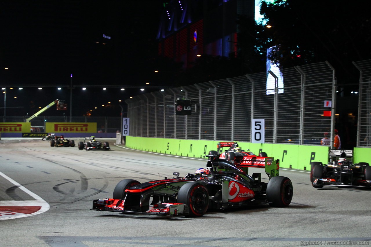 GP SINGAPORE, 22.09.2013- Gara, Jenson Button (GBR) McLaren Mercedes MP4-28