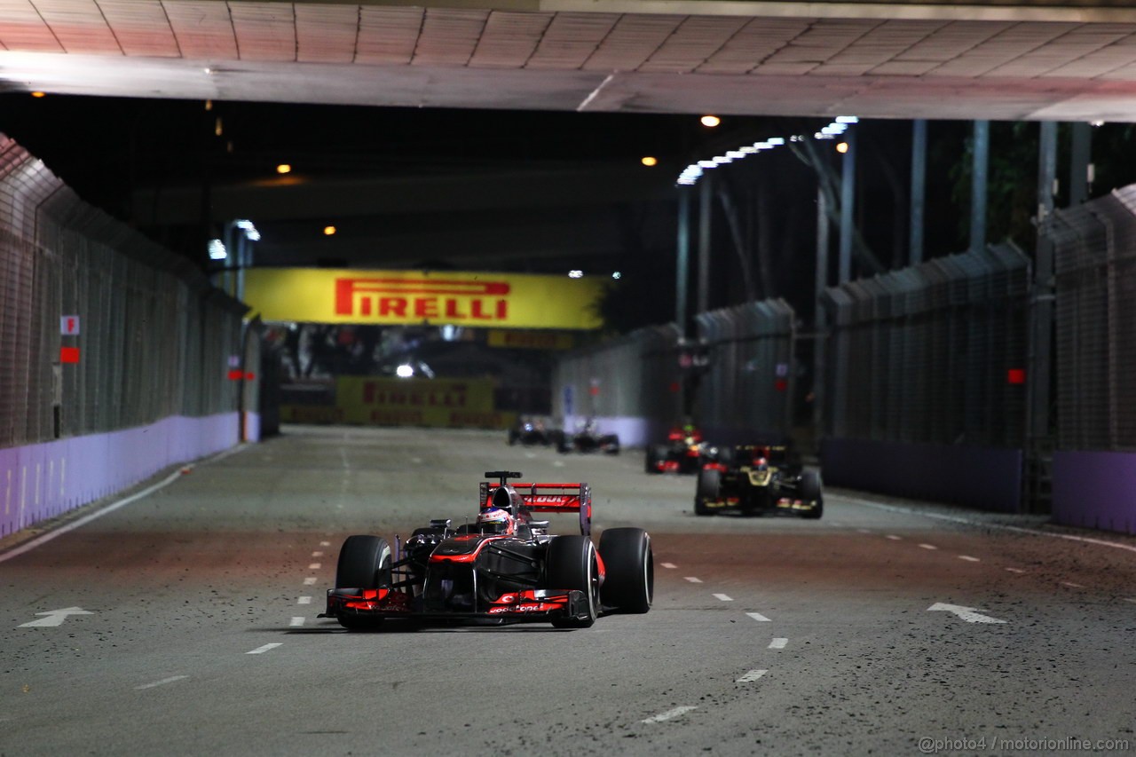 GP SINGAPORE, 22.09.2013- Gara, Jenson Button (GBR) McLaren Mercedes MP4-28