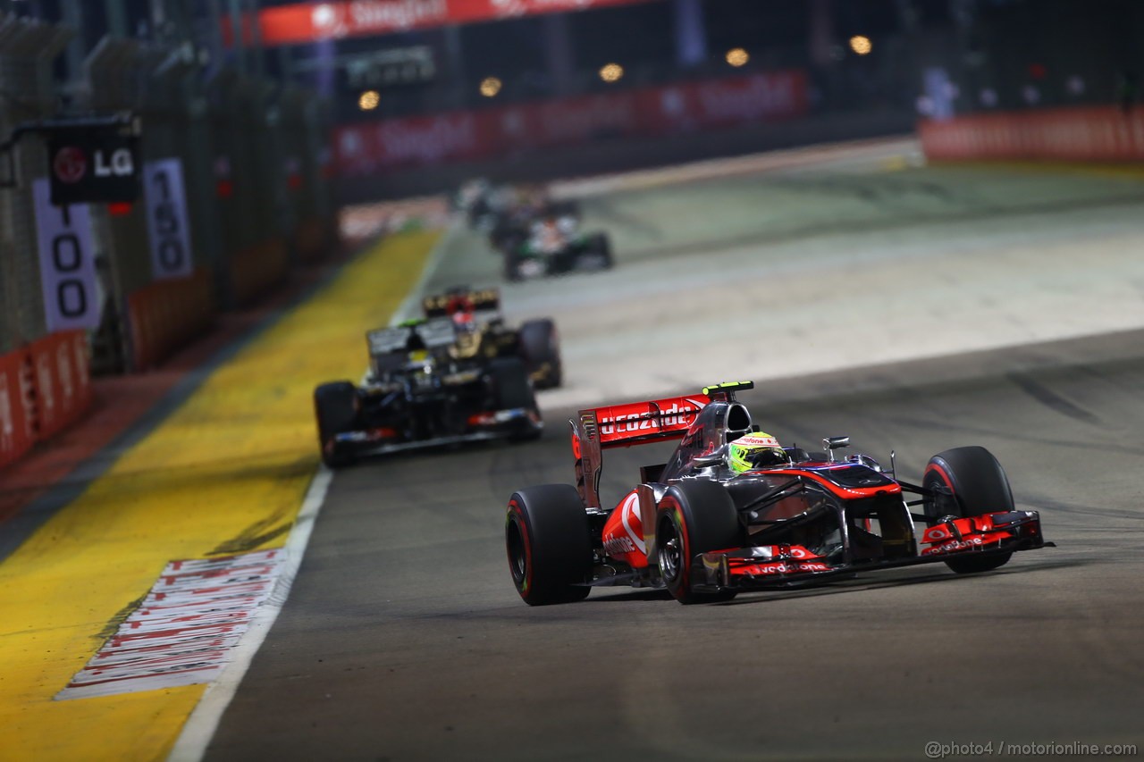 GP SINGAPORE, 22.09.2013- Sergio Perez (MEX) McLaren MP4-28