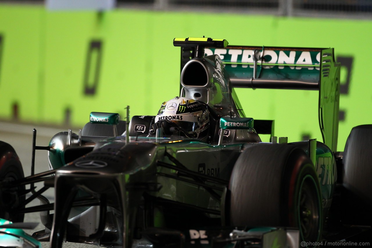 GP SINGAPORE, 22.09.2013- Gara, Lewis Hamilton (GBR) Mercedes AMG F1 W04