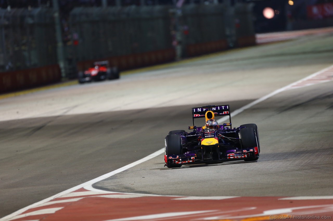 GP SINGAPORE, 22.09.2013- Gara, Sebastian Vettel (GER) Red Bull Racing RB9