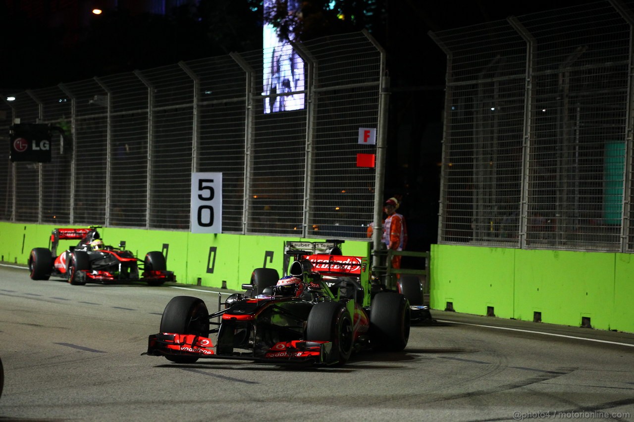 GP SINGAPORE, 22.09.2013- Gara, Jenson Button (GBR) McLaren Mercedes MP4-28