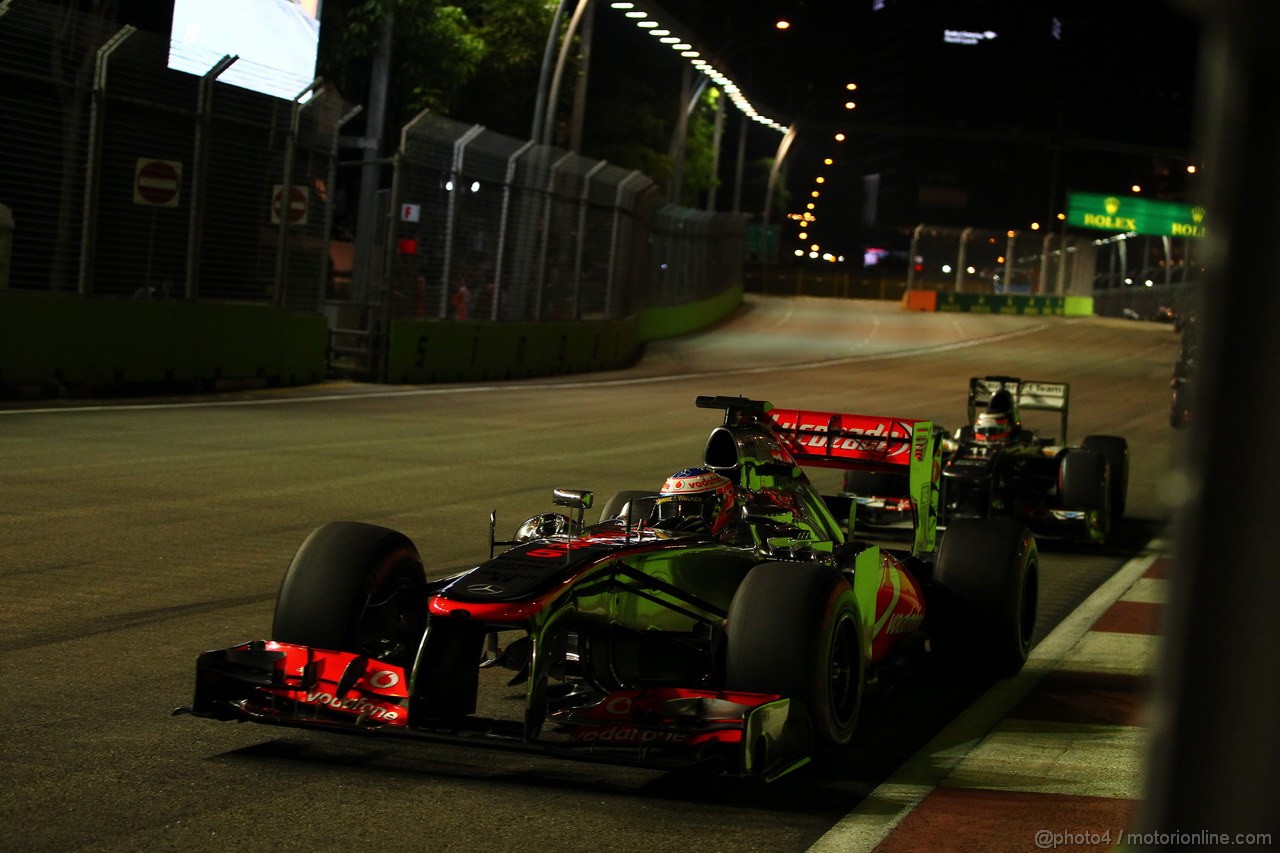 GP SINGAPORE, 22.09.2013- Gara, Jenson Button (GBR) McLaren Mercedes MP4-28