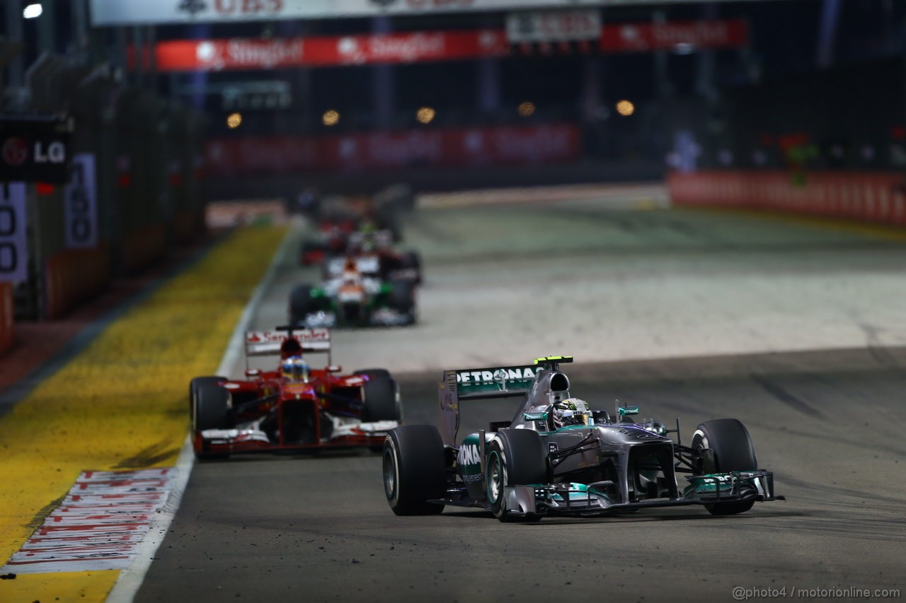 GP SINGAPORE, 22.09.2013- Gara, Lewis Hamilton (GBR) Mercedes AMG F1 W04